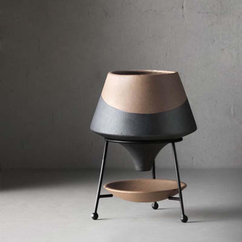 Dipped Clay Teardrop Pot & Saucer Stand