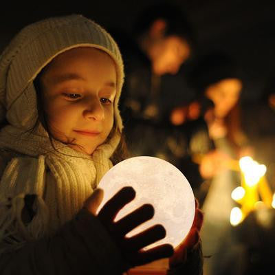 Full Moon Lamp