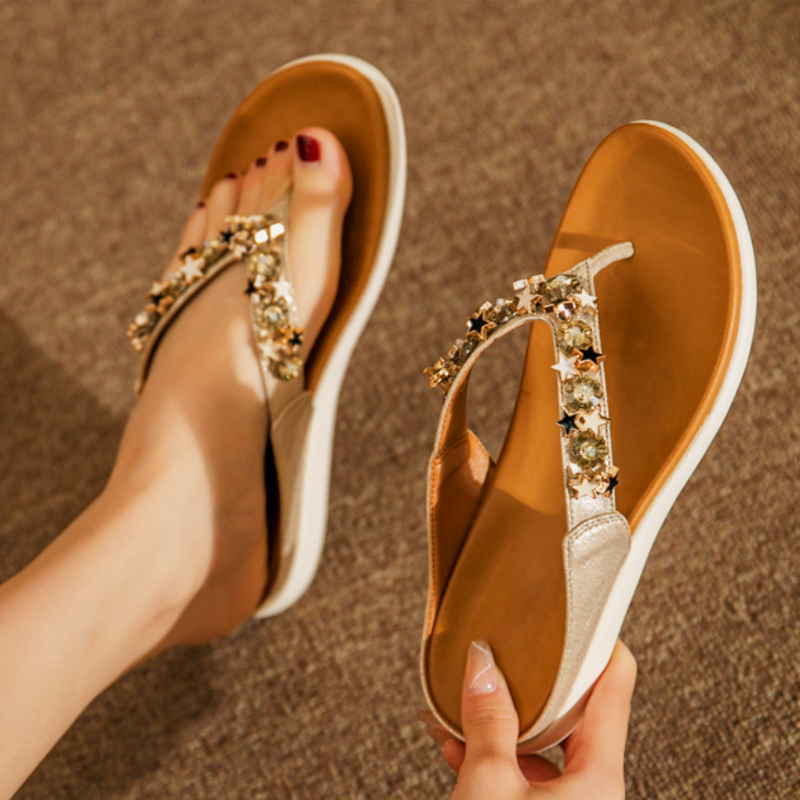 Caecilia – Sommer-Sandalen mit Strasssteinen im Sternmuster