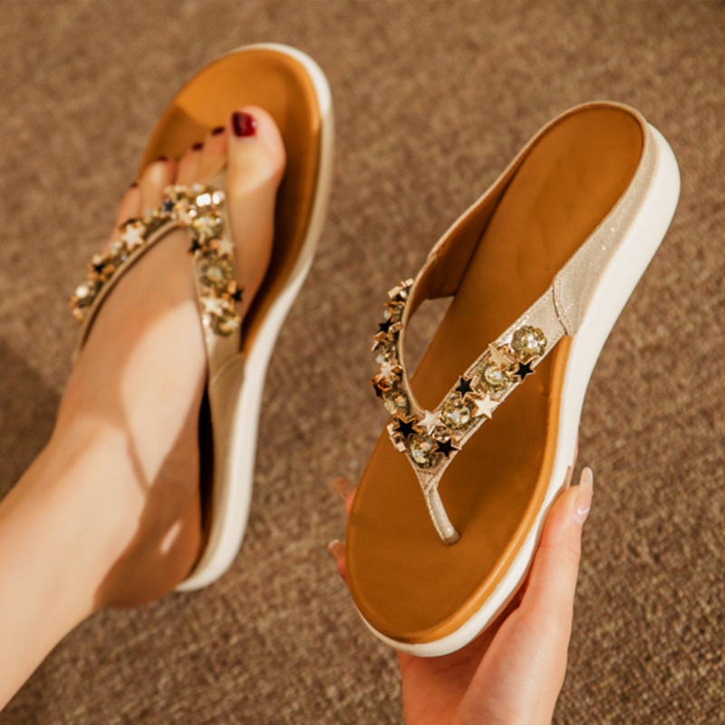 Caecilia – Sommer-Sandalen mit Strasssteinen im Sternmuster