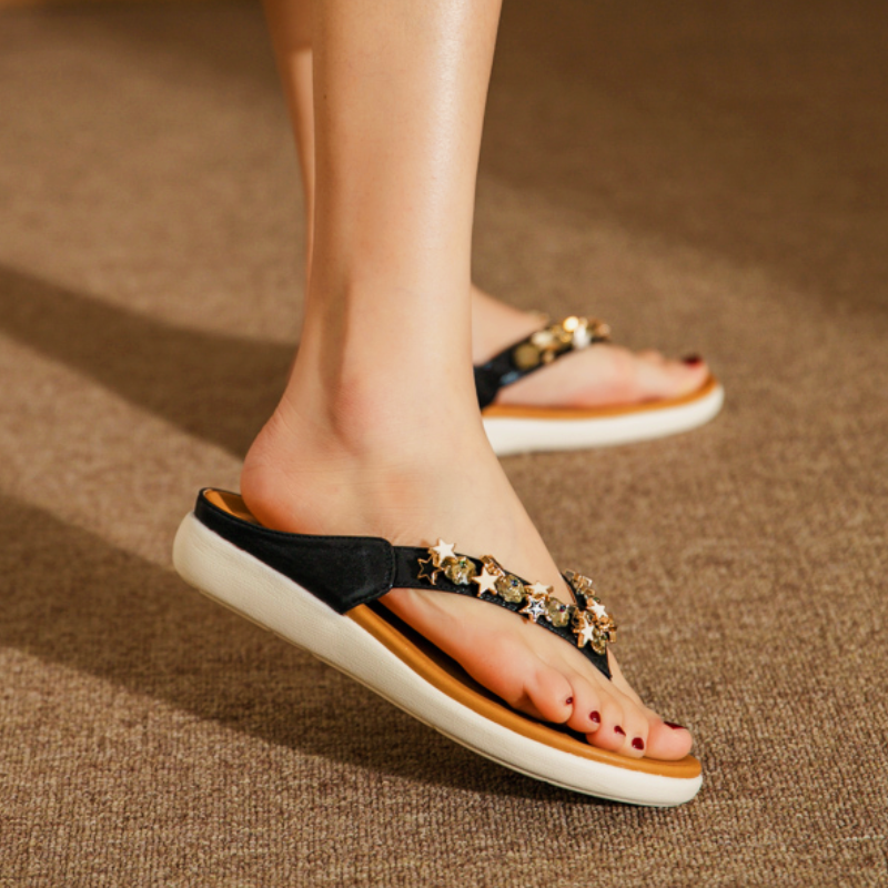 Caecilia – Sommer-Sandalen mit Strasssteinen im Sternmuster