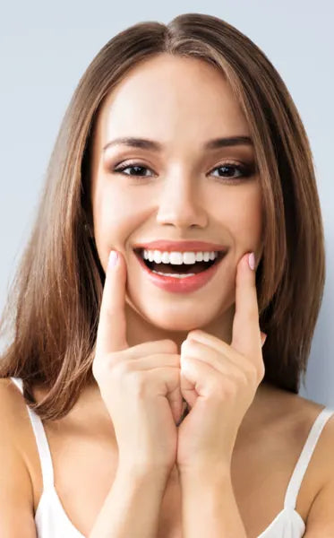 Snap-On-Smile-Veneers (Ober- und Unterkiefer inbegriffen)