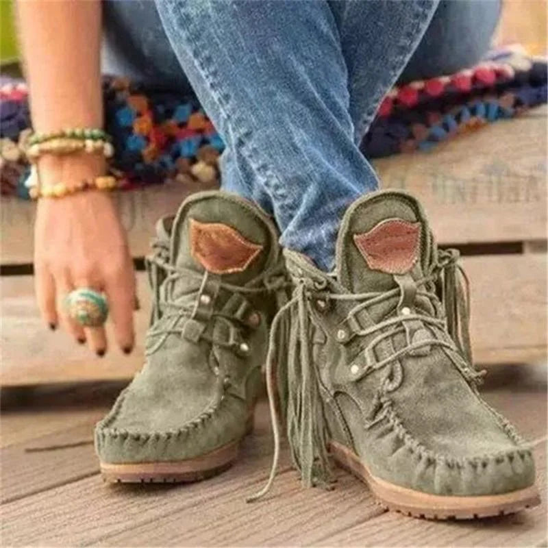Retro-Winterstiefel aus Leder mit Fransen
